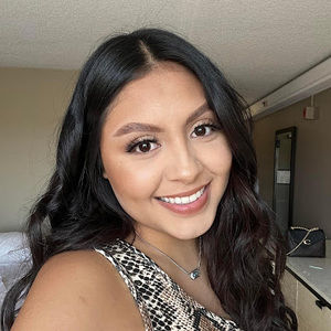 Meet your Posher, Maria